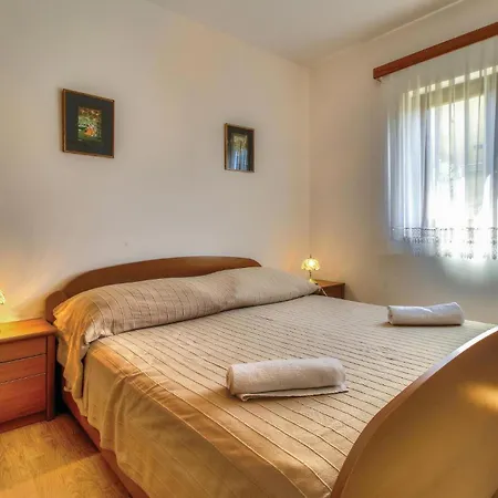 Cozy Apartment In Zambratija With Kitchen Exterior foto