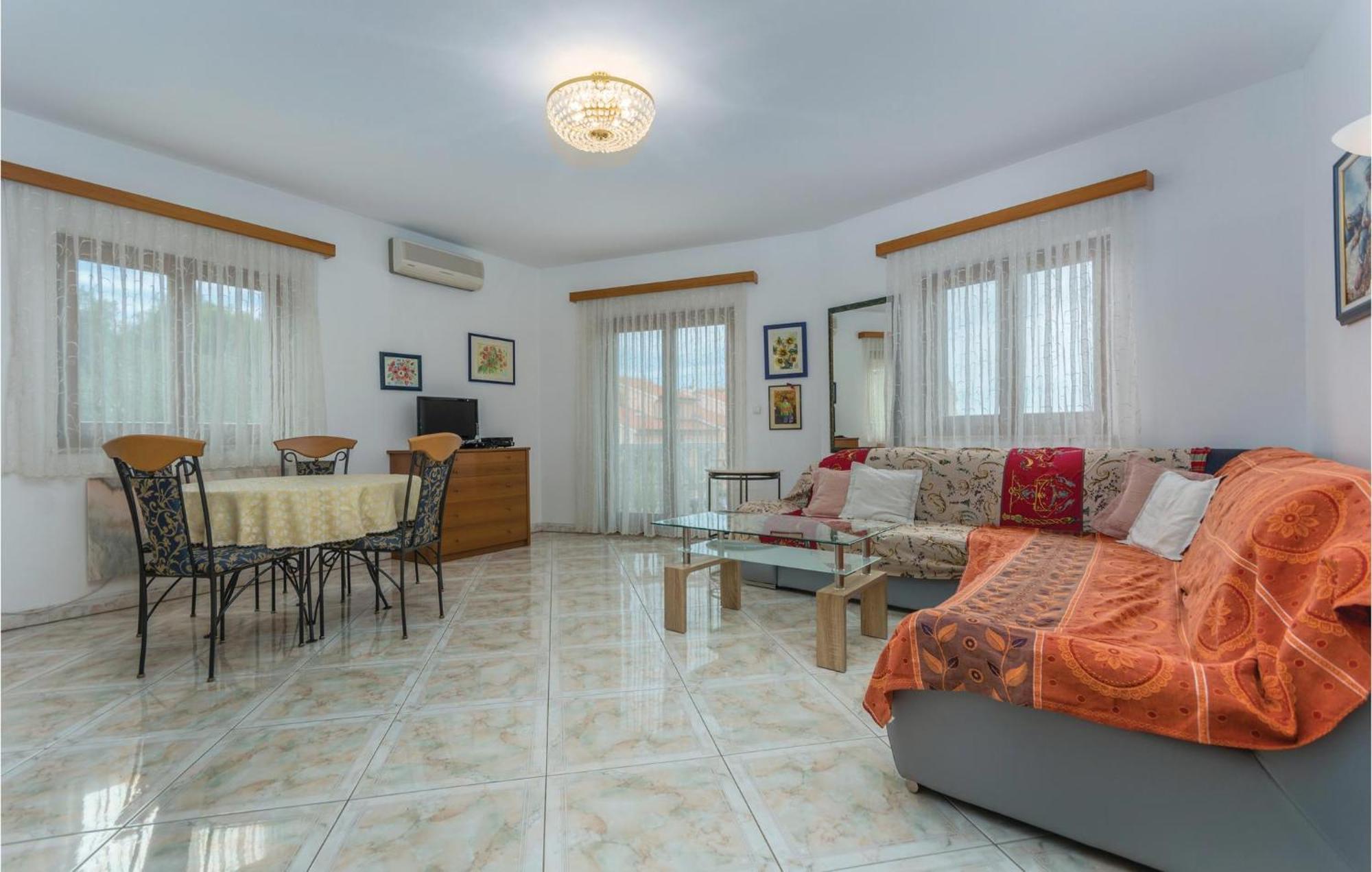 Cozy Apartment In Zambratija With Kitchen * Zambratija (Istria)